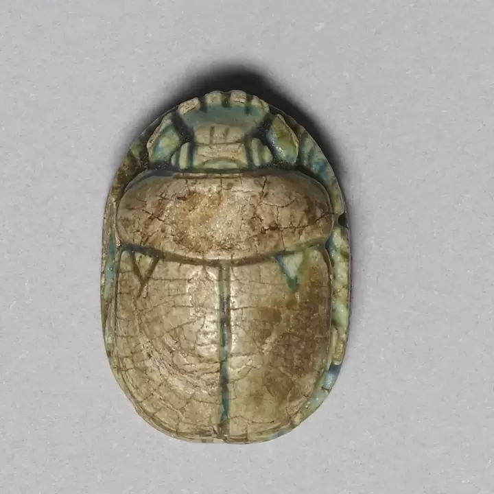 amulet za sreću - skarabej